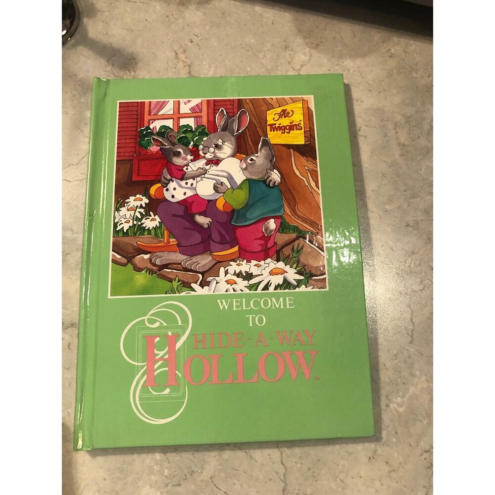 Vintage 1988 Dept 56 welcome to Hide-A-Way Hollow  Childrens Book